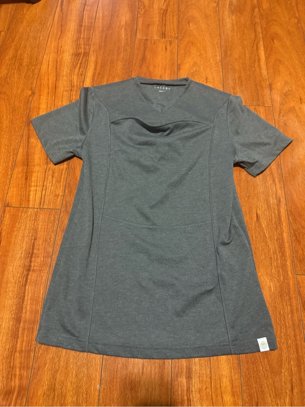 Lalabu men’s babywearing shirt gray v neck